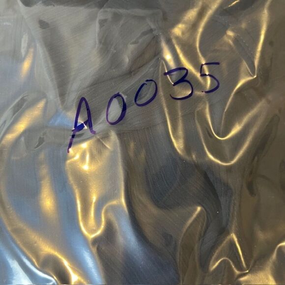 NWOT Tommy Hilfiger Black Ruffle Tie Front Sheer Sleeve Blouse Size Medium - Picture 9 of 9